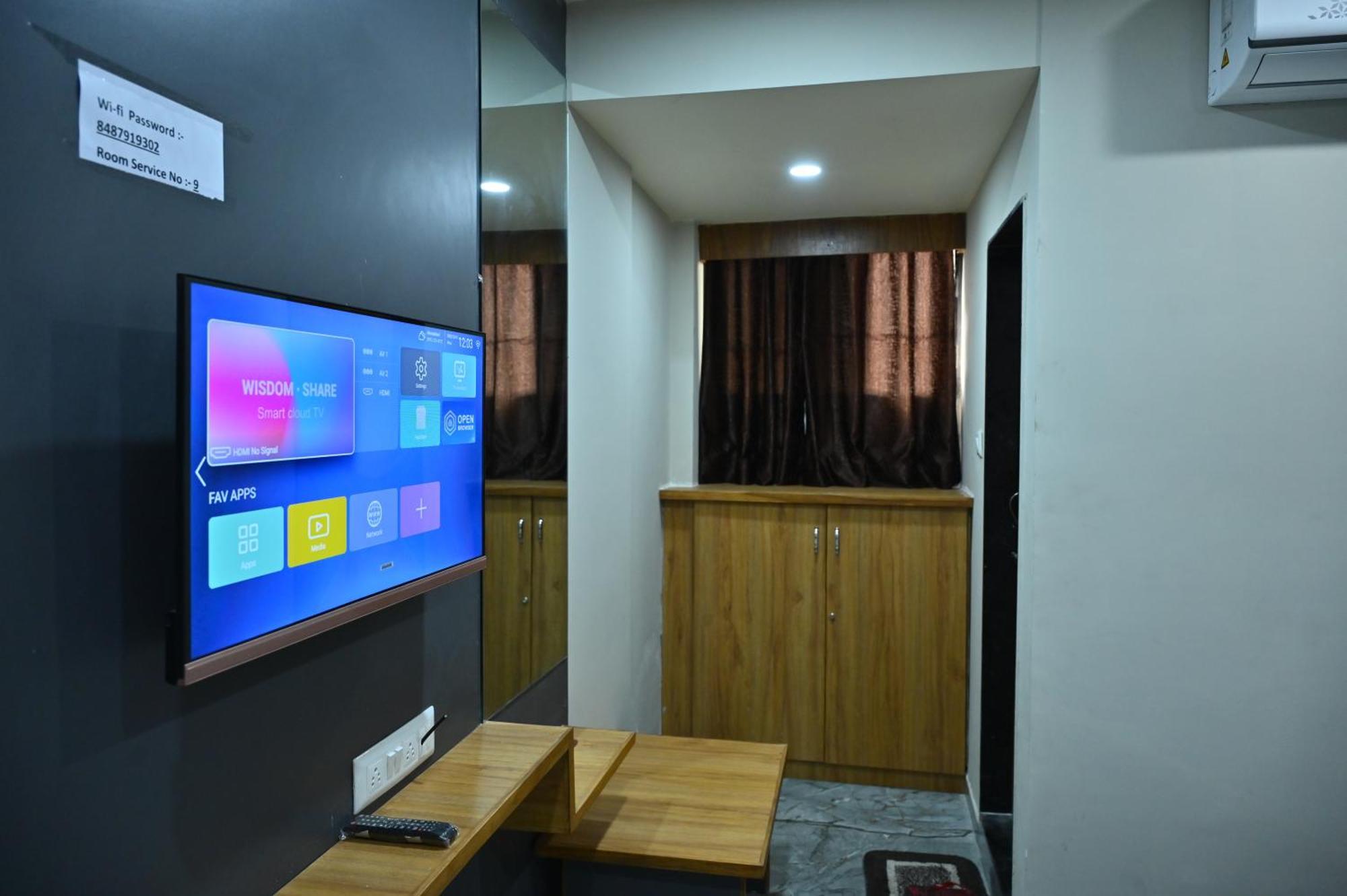Hotel Sury Villa Ahmedabad Exterior photo